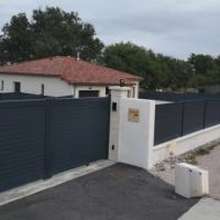 Portail coulissant Alulam gris anthracite RAl 7016