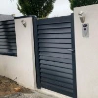 Portillon aluminium Aluclin sur mesure anthracite RAL 7016