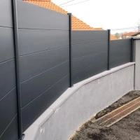Clôture aluminium Alumax anthracite RAL 7016 pose en arrondi