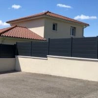Clôture aluminium Alu20 gris RAL7016 redan en angle