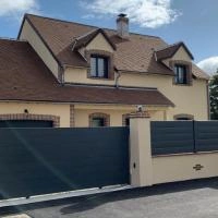 Portail coulissant et portillon Aluline et clôture aluminium Alu20 RAL7016