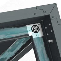 Écoulement de l'eau facilité par la grille dévacuation