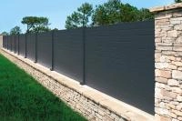 Clôture aluminium Alulam sur murêt RAL 7016