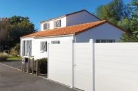 Portail battant Alupass de 1000x1800mm avec lames pleines de 200mm RAL 9016